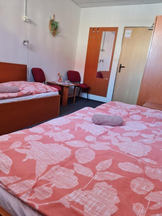 Penzion Olympia Banská Bystrica Extérieur photo