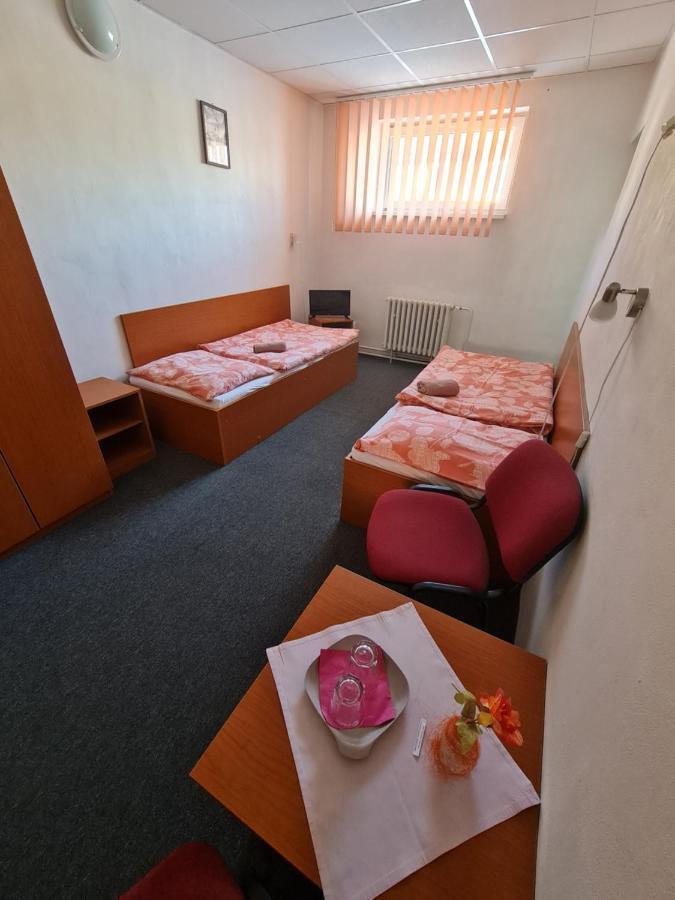 Penzion Olympia Banská Bystrica Extérieur photo