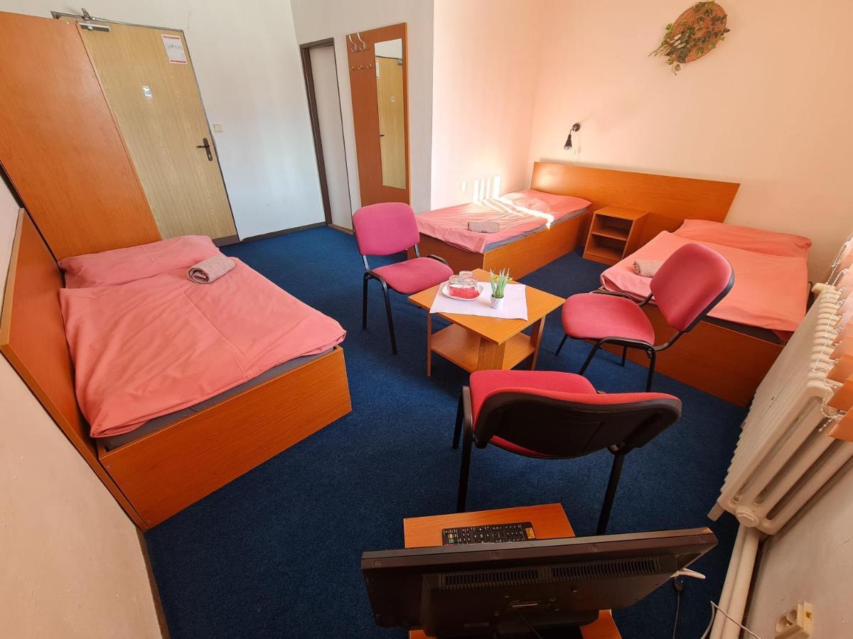 Penzion Olympia Banská Bystrica Extérieur photo