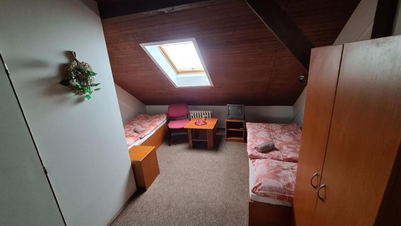 Penzion Olympia Banská Bystrica Extérieur photo