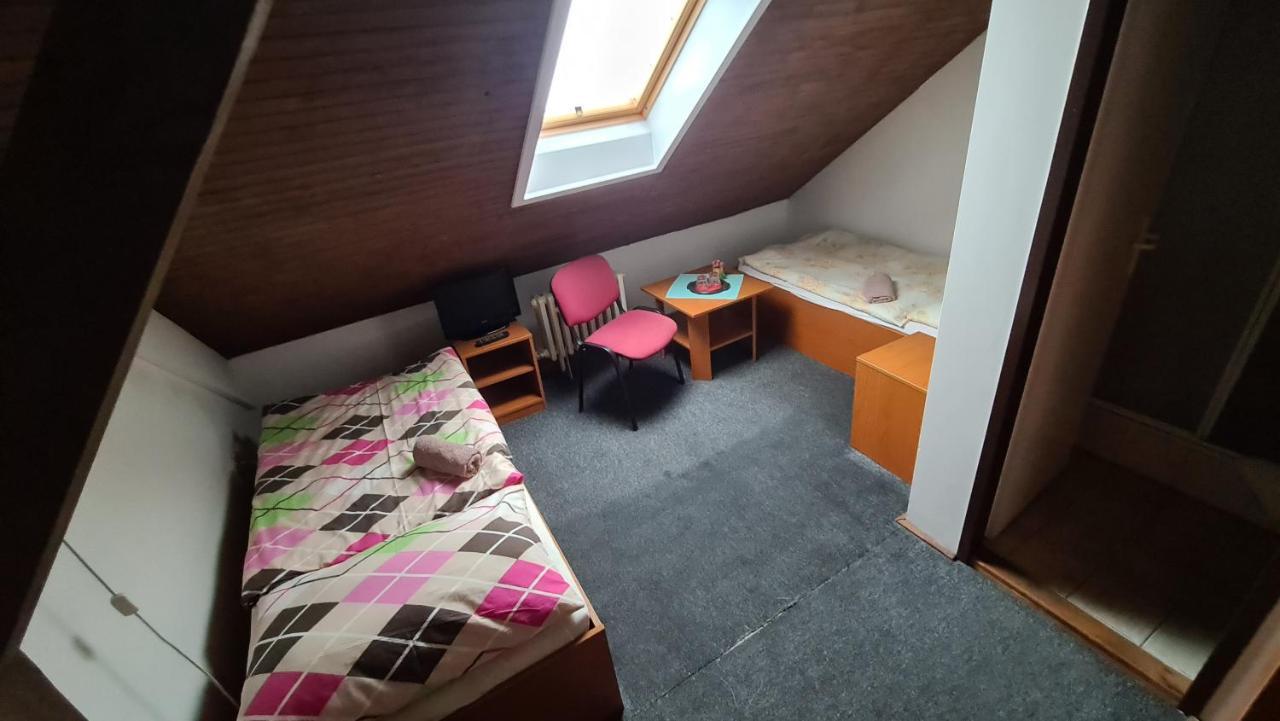 Penzion Olympia Banská Bystrica Extérieur photo